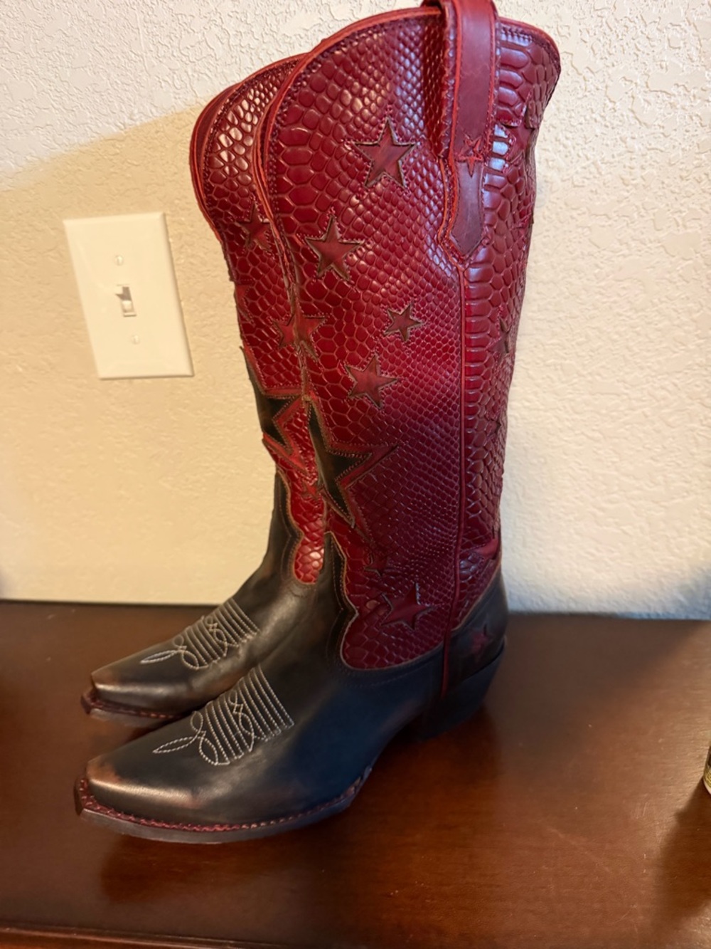 Freebird Starzz boots  Red & Black Star Western Heeled Boots.